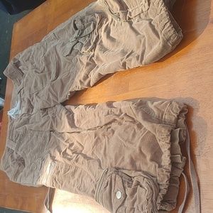 Los Angeles capris, sz 6